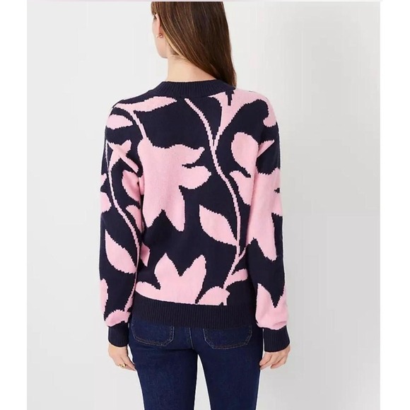 Ann Taylor FLORAL‎ WEDGE SWEATER IN PINK BELLINI Size XL - Picture 3 of 8